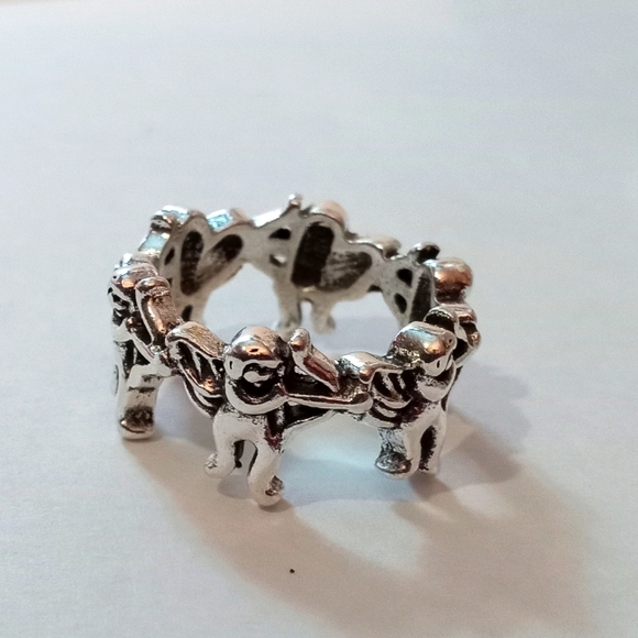 Jewelry - Ring of cupids